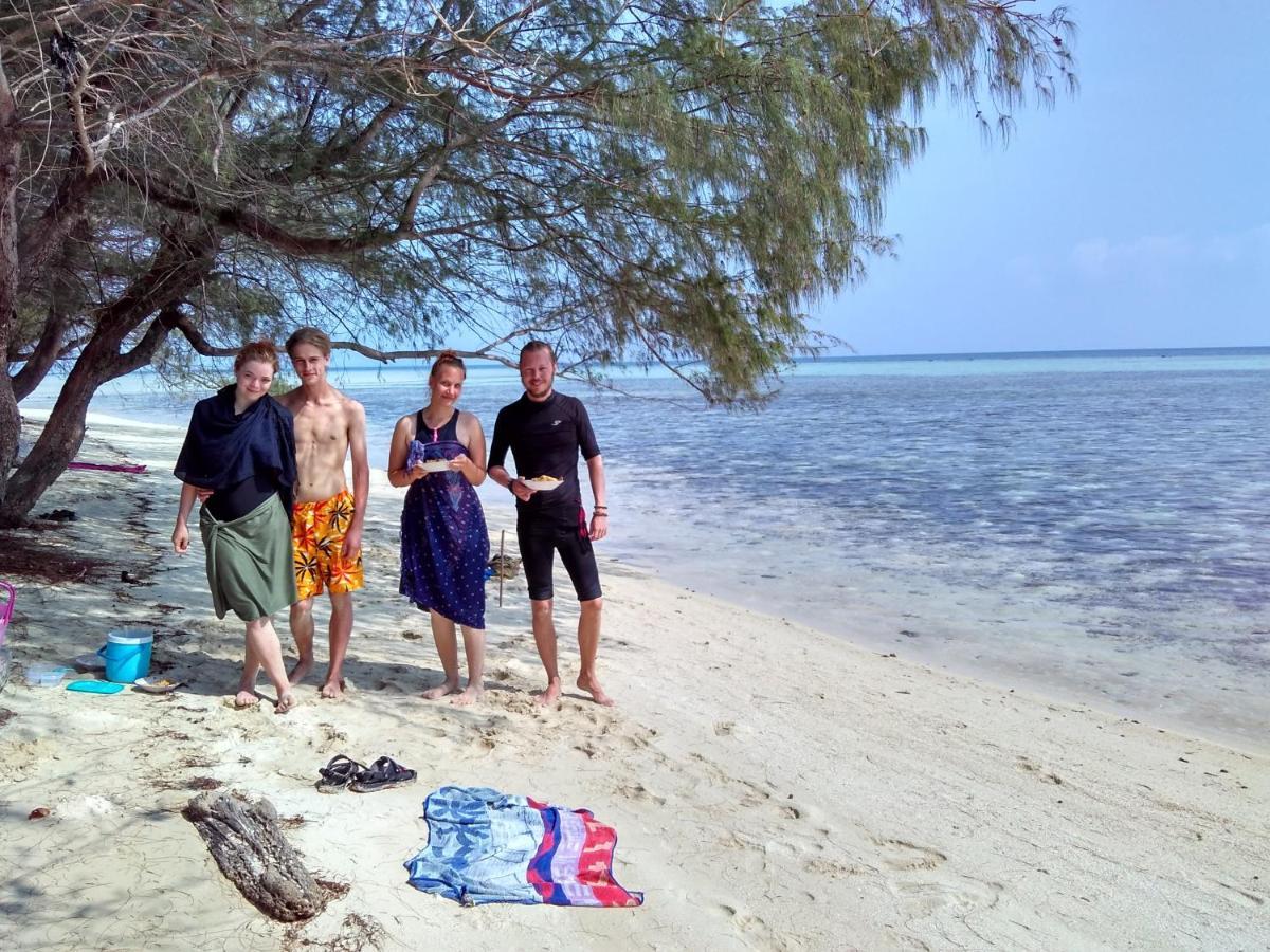 Asari Timo Cottage Karimunjawa Buitenkant foto