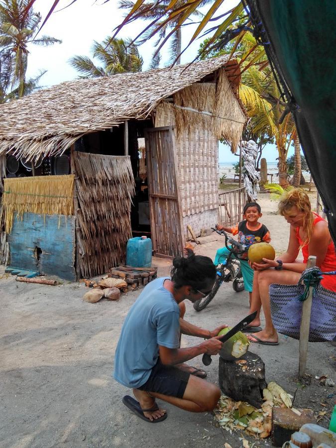 Asari Timo Cottage Karimunjawa Buitenkant foto
