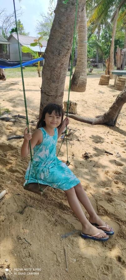 Asari Timo Cottage Karimunjawa Buitenkant foto